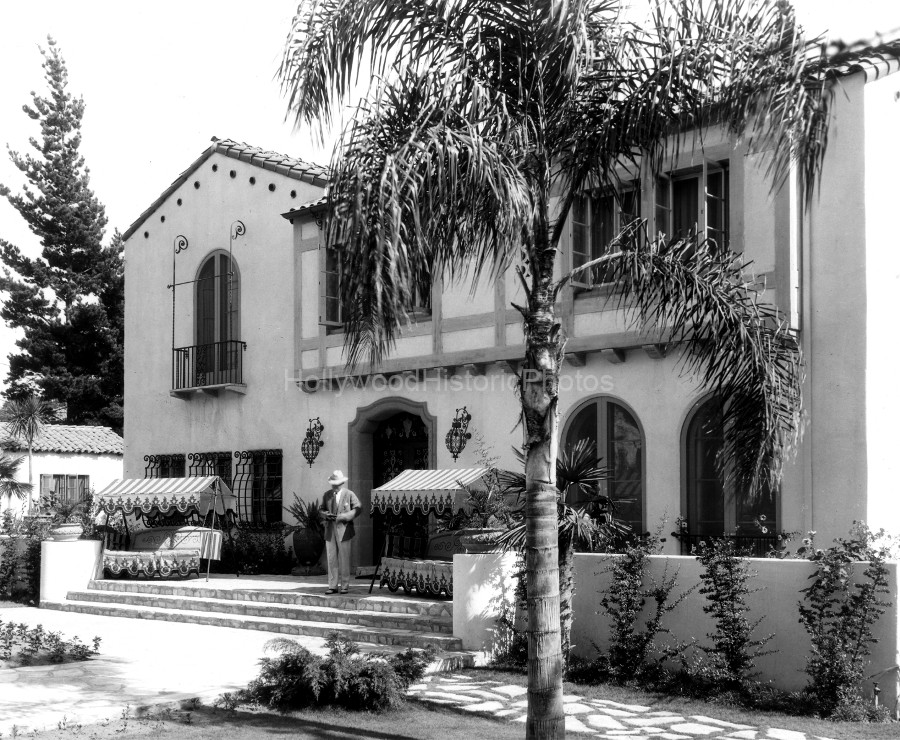 Garden of Allah 1927.jpg